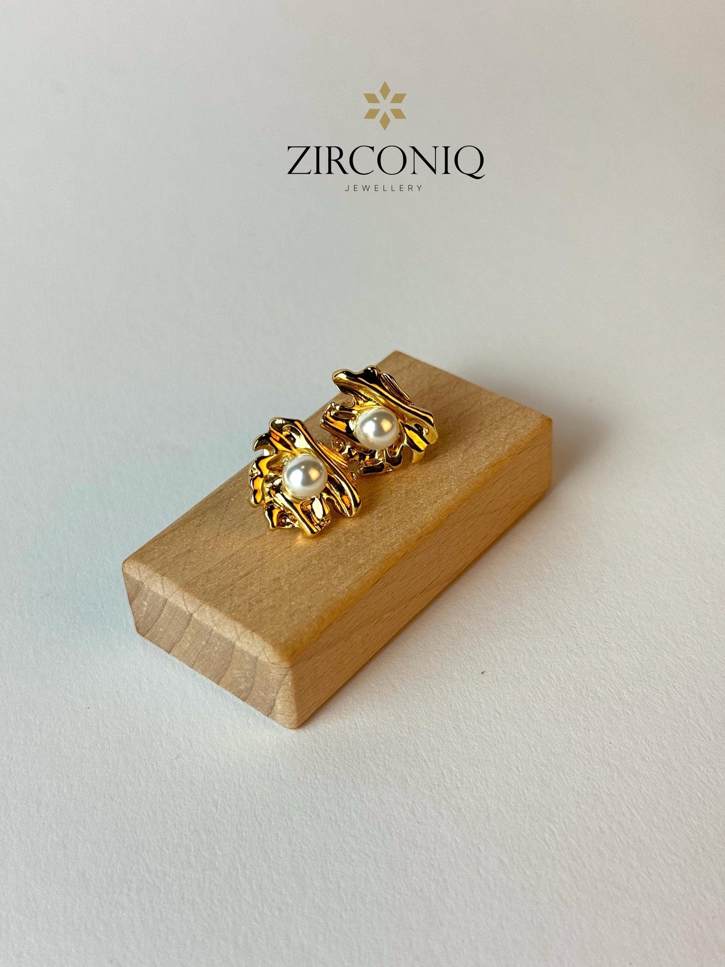 18K Gold-Plated Pearl Earrings
