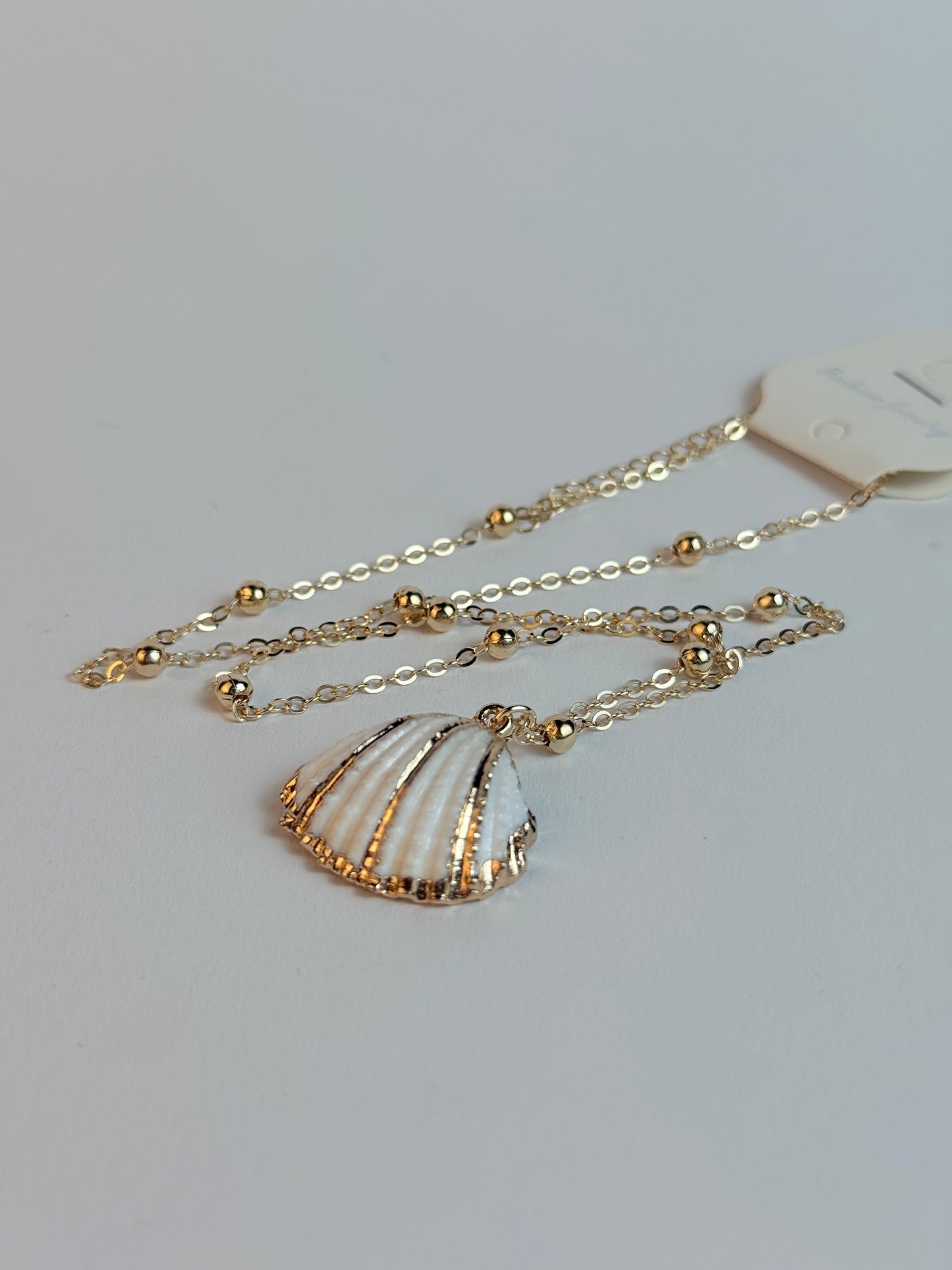 White and Gold Medium sized Natural Shell necklace
