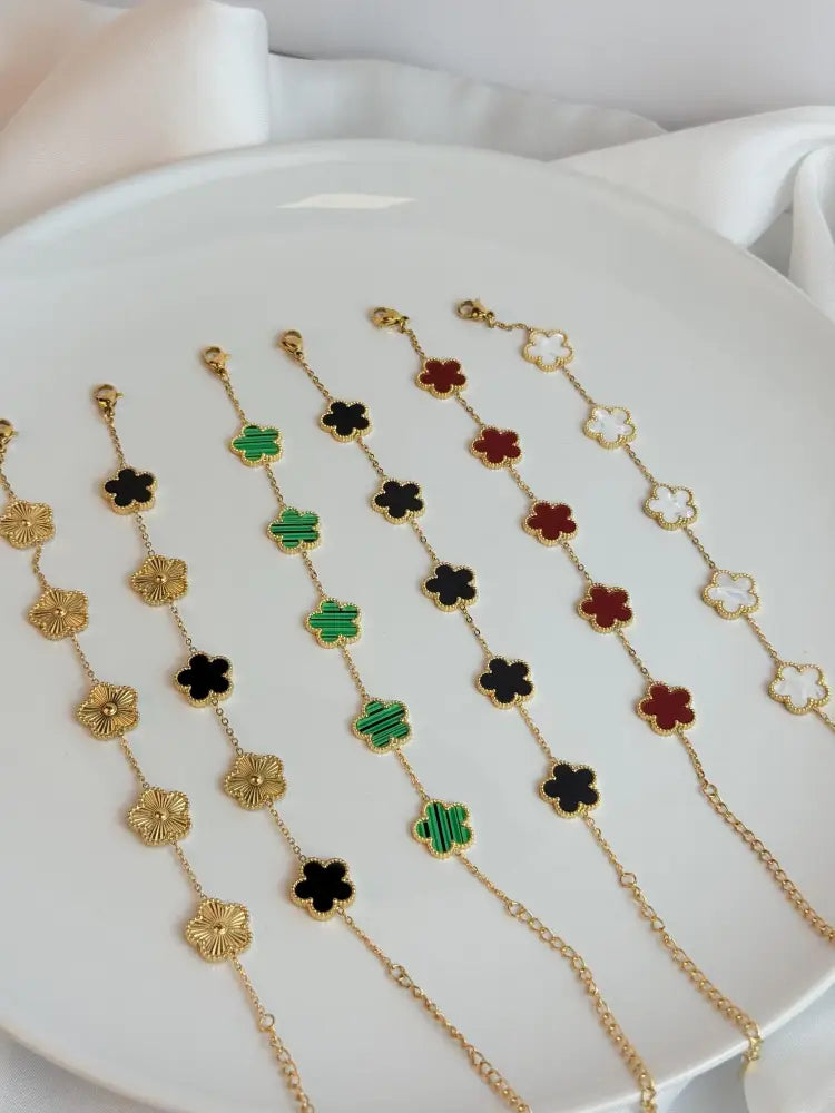 Five Leaf Clover Bracelet Red - Lucky Bracelet